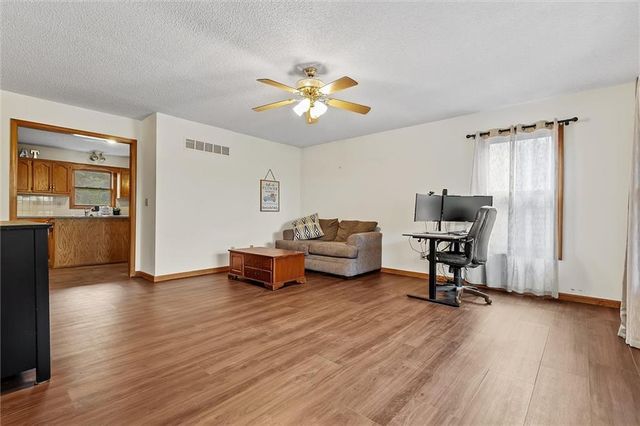 3389 SE Old Barn Lane, Holt, MO 64048