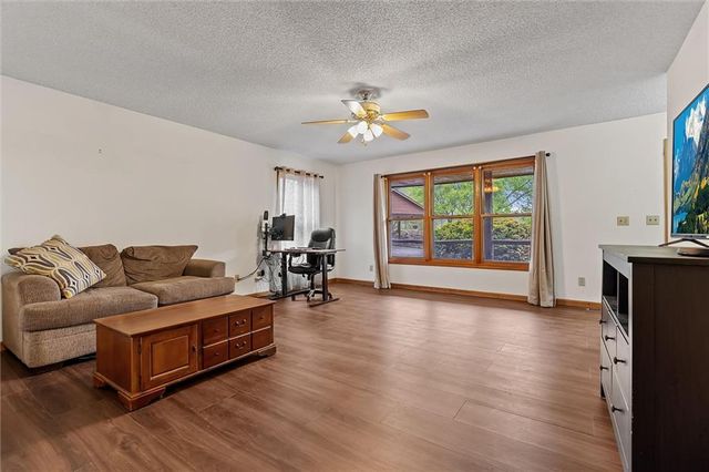 3389 SE Old Barn Lane, Holt, MO 64048