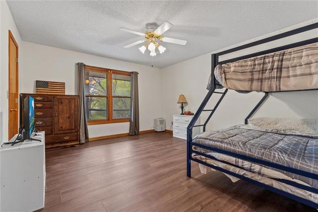 3389 SE Old Barn Lane, Holt, MO 64048