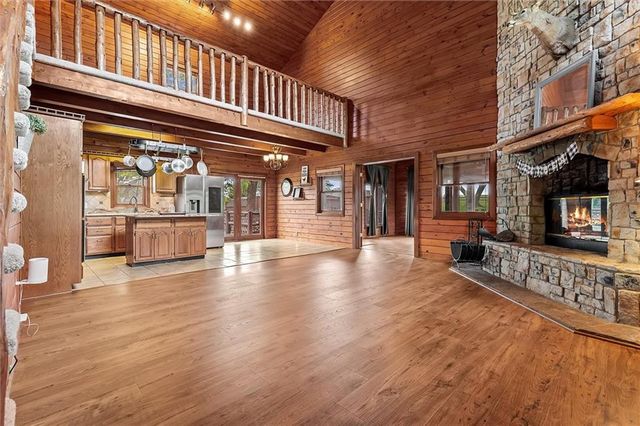 3389 SE Old Barn Lane, Holt, MO 64048
