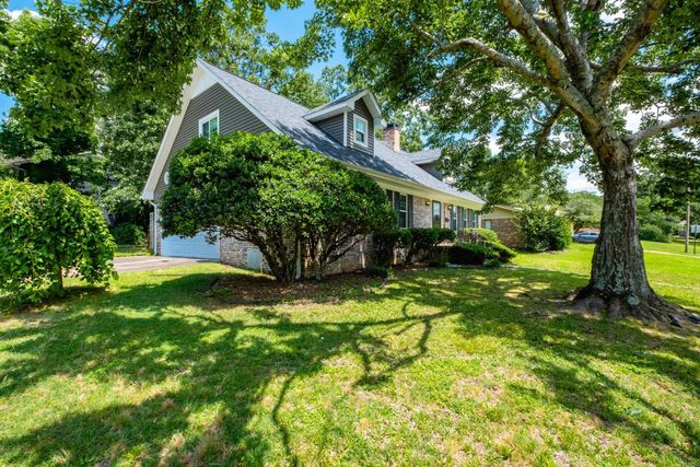 3011 Echo Valley Drive, Little Rock, AR 72227