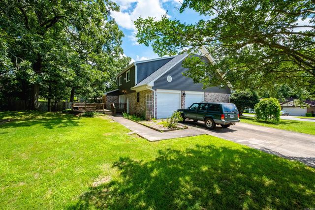 3011 Echo Valley Drive, Little Rock, AR 72227