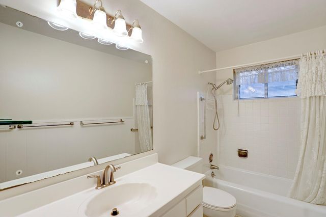 7739 Kensico Road, Houston, TX 77036