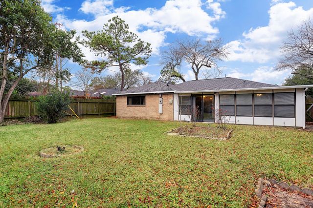 7739 Kensico Road, Houston, TX 77036