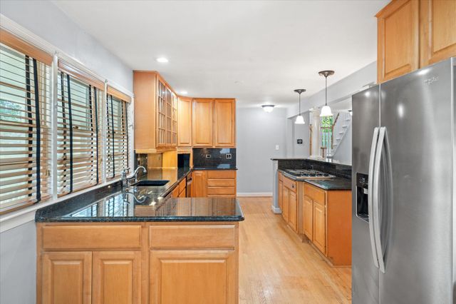 2627 FIVE OAKS RD, Vienna, VA 22181