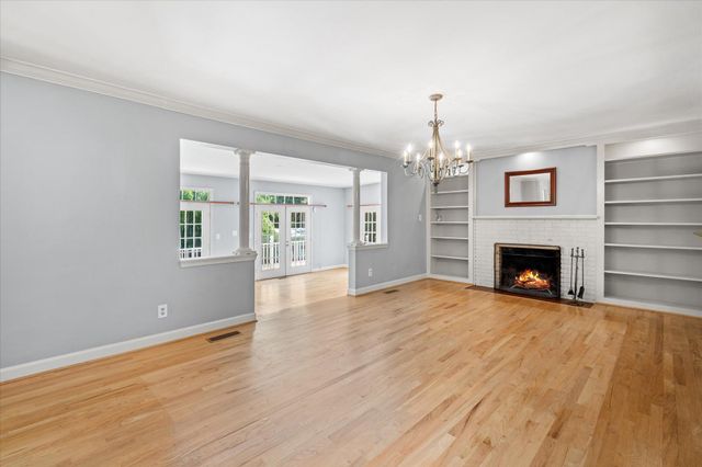 2627 FIVE OAKS RD, Vienna, VA 22181