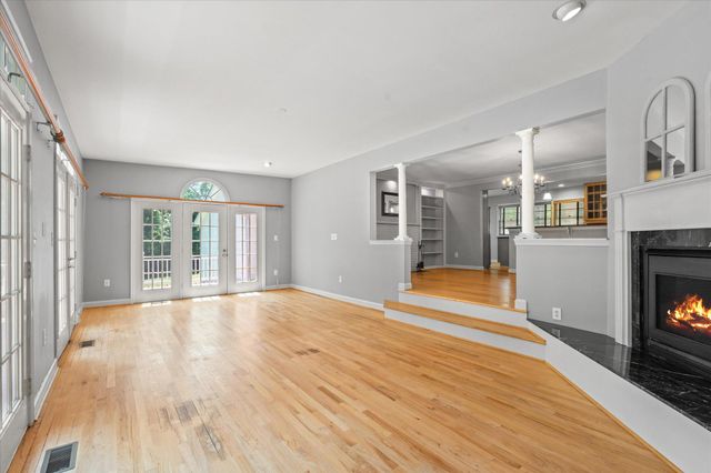 2627 FIVE OAKS RD, Vienna, VA 22181