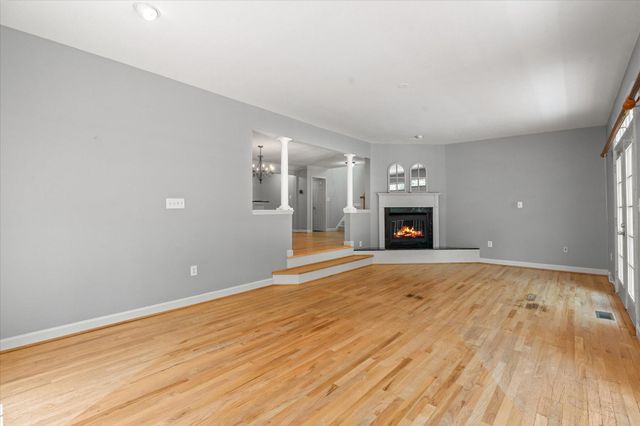 2627 FIVE OAKS RD, Vienna, VA 22181