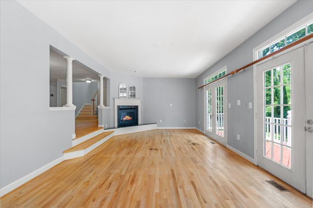 2627 FIVE OAKS RD, Vienna, VA 22181