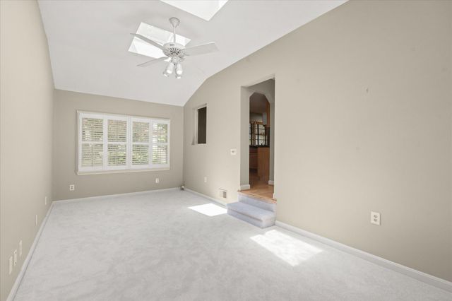 2627 FIVE OAKS RD, Vienna, VA 22181
