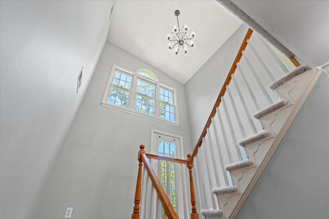 2627 FIVE OAKS RD, Vienna, VA 22181