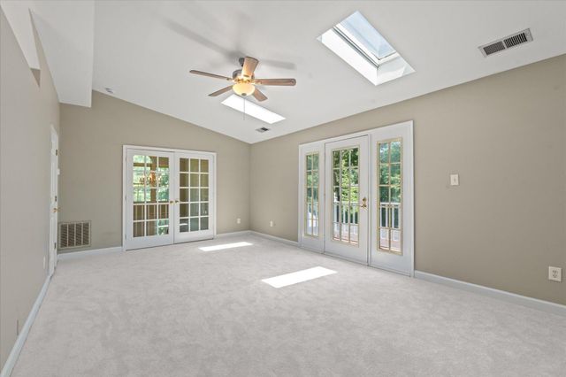 2627 FIVE OAKS RD, Vienna, VA 22181