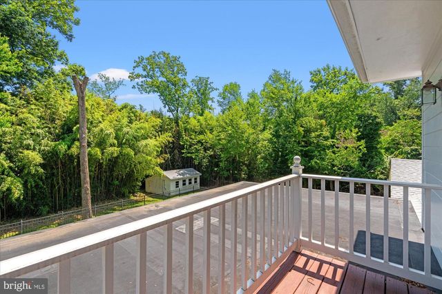 2627 FIVE OAKS RD, Vienna, VA 22181