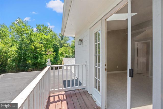 2627 FIVE OAKS RD, Vienna, VA 22181