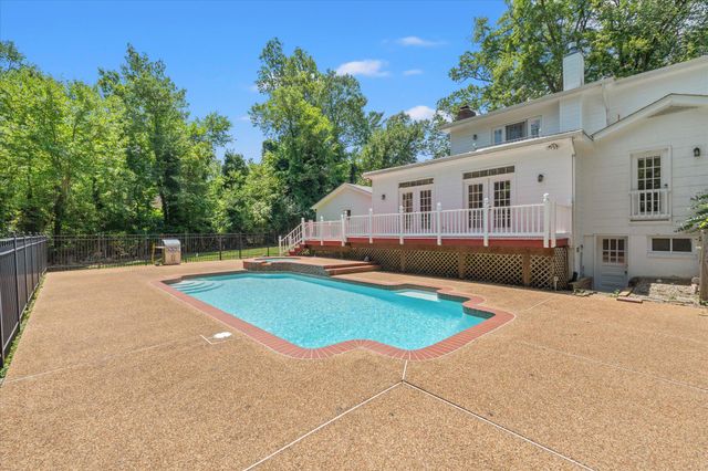 2627 FIVE OAKS RD, Vienna, VA 22181
