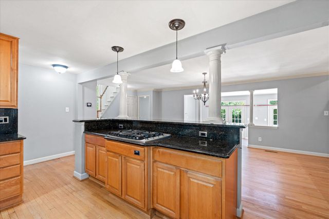 2627 FIVE OAKS RD, Vienna, VA 22181