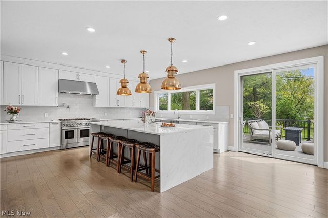 24210 Deptford Drive, Beachwood, OH 44122