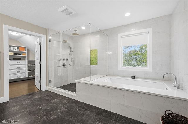 24210 Deptford Drive, Beachwood, OH 44122