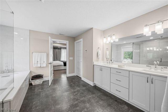 24210 Deptford Drive, Beachwood, OH 44122