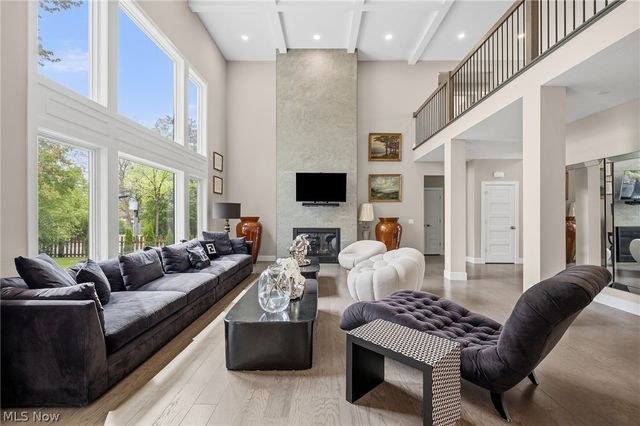 24210 Deptford Drive, Beachwood, OH 44122