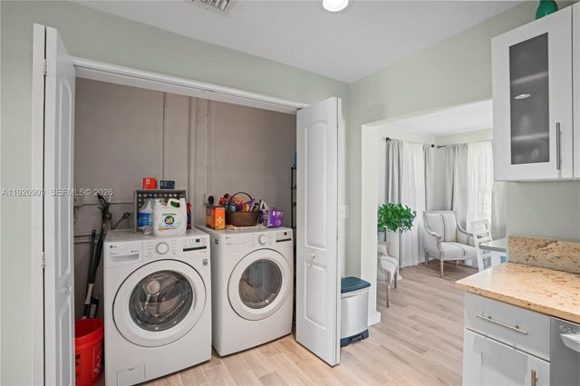 142 NW 10th Court, Boynton Beach, FL 33426