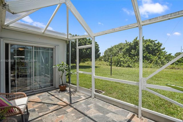 142 NW 10th Court, Boynton Beach, FL 33426