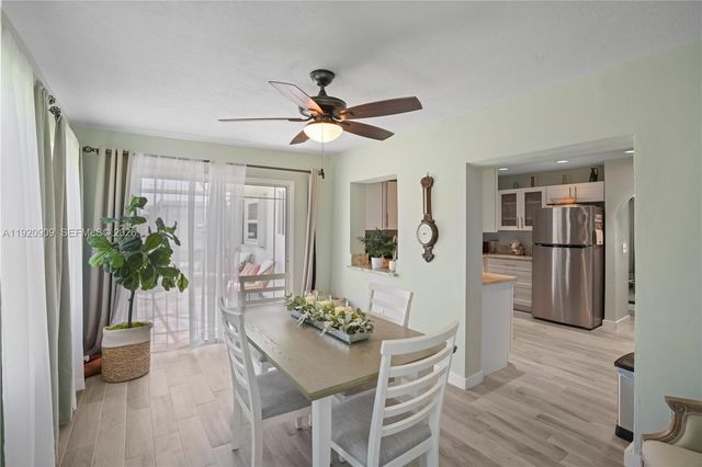 142 NW 10th Court, Boynton Beach, FL 33426