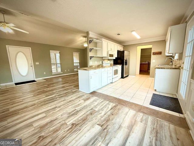 14 Quail Circle, Hazlehurst, GA 31539