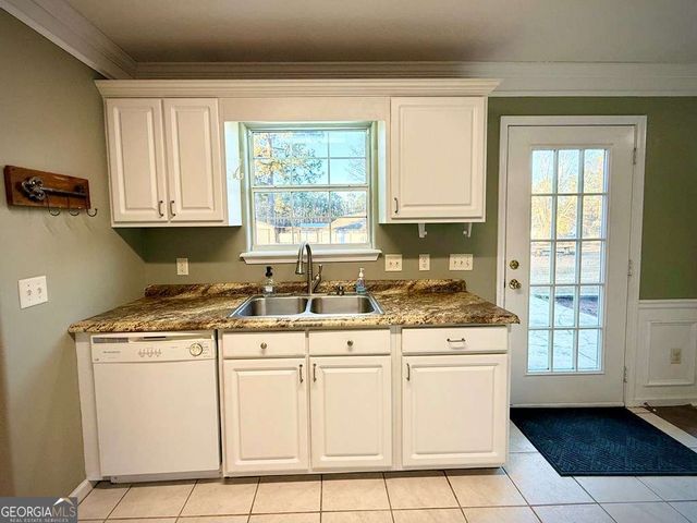 14 Quail Circle, Hazlehurst, GA 31539