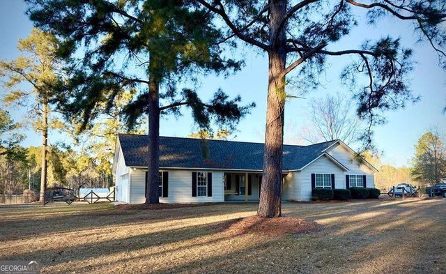 14 Quail Circle, Hazlehurst, GA 31539