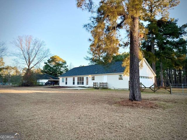 14 Quail Circle, Hazlehurst, GA 31539