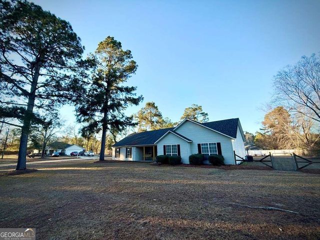 14 Quail Circle, Hazlehurst, GA 31539
