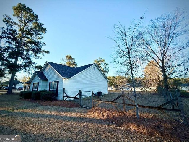 14 Quail Circle, Hazlehurst, GA 31539