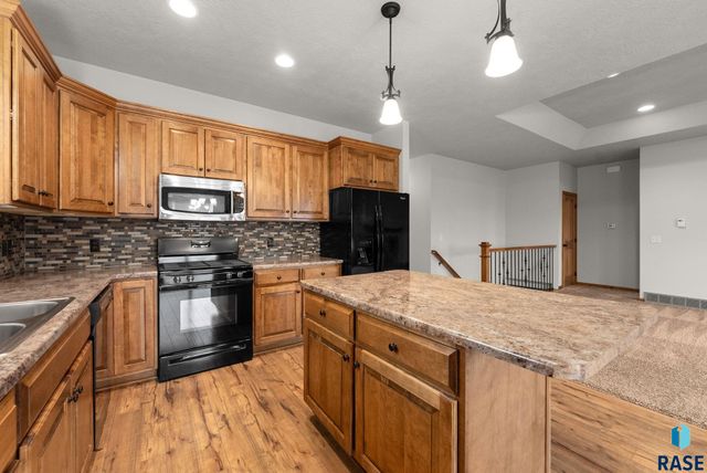 210 S Heritage Rd Road, Brandon, SD 57005