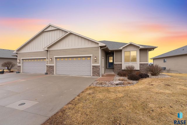 210 S Heritage Rd Road, Brandon, SD 57005