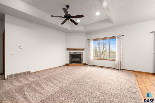 210 S Heritage Rd Road, Brandon, SD 57005