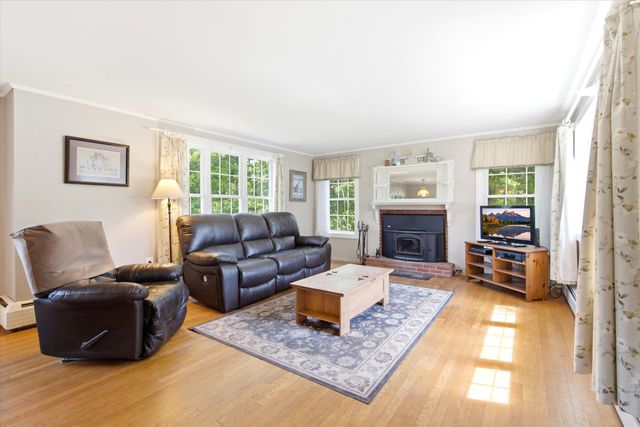 45 Sunset Hill Road, Bradford, NH 03221