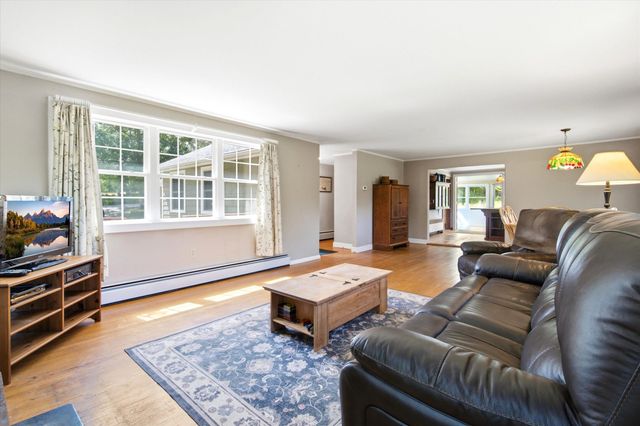 45 Sunset Hill Road, Bradford, NH 03221