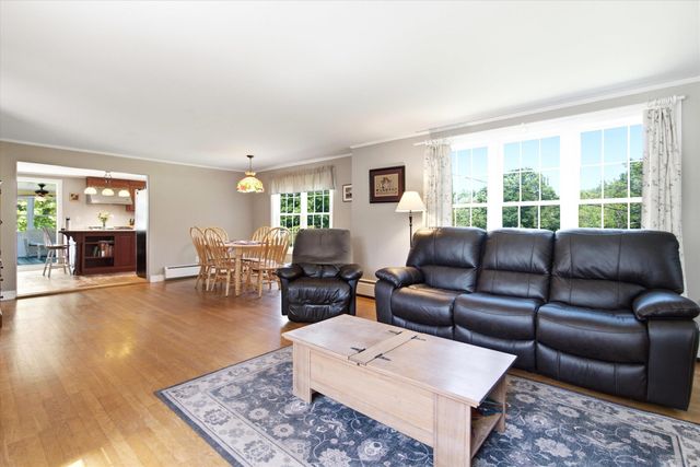 45 Sunset Hill Road, Bradford, NH 03221