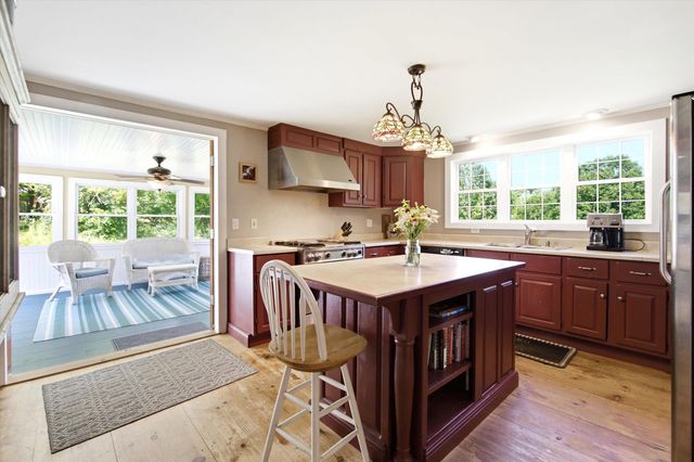 45 Sunset Hill Road, Bradford, NH 03221