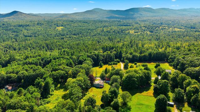 45 Sunset Hill Road, Bradford, NH 03221