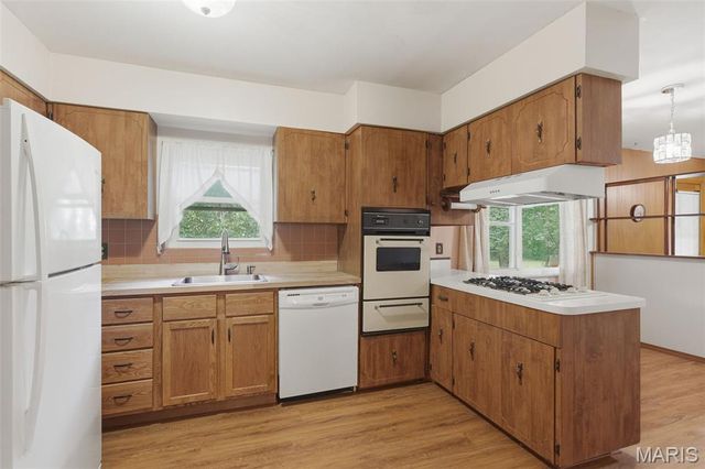 12190 McKelvey Road, Maryland Heights, MO 63043