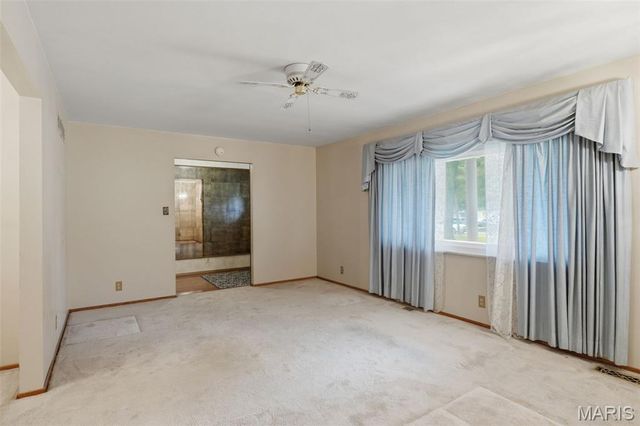 12190 McKelvey Road, Maryland Heights, MO 63043