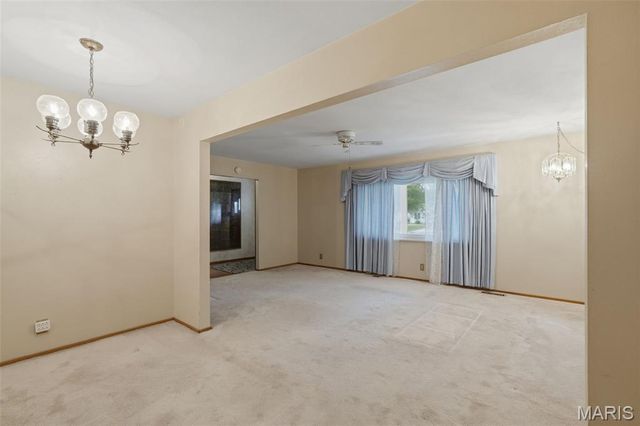 12190 McKelvey Road, Maryland Heights, MO 63043