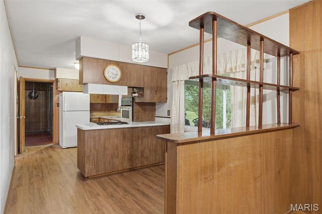 12190 McKelvey Road, Maryland Heights, MO 63043