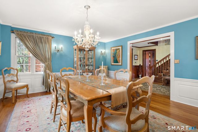 1844 Albany Avenue, West Hartford, CT 06117