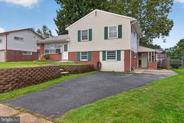 128 HENRY RD, Enola, PA 17025