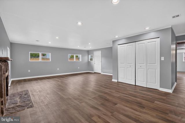 128 HENRY RD, Enola, PA 17025