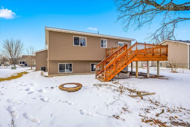 9072 Farmstead Avenue, Monticello, MN 55362