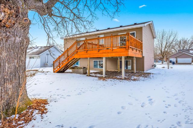 9072 Farmstead Avenue, Monticello, MN 55362